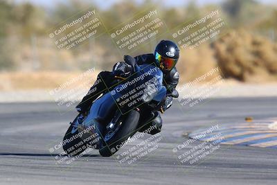 media/Jan-14-2024-SoCal Trackdays (Sun) [[2e55ec21a6]]/Turn 2 (1025am)/